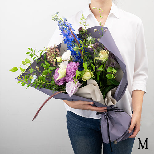 フローリストお任せ季節の花束　花びらメッセージ