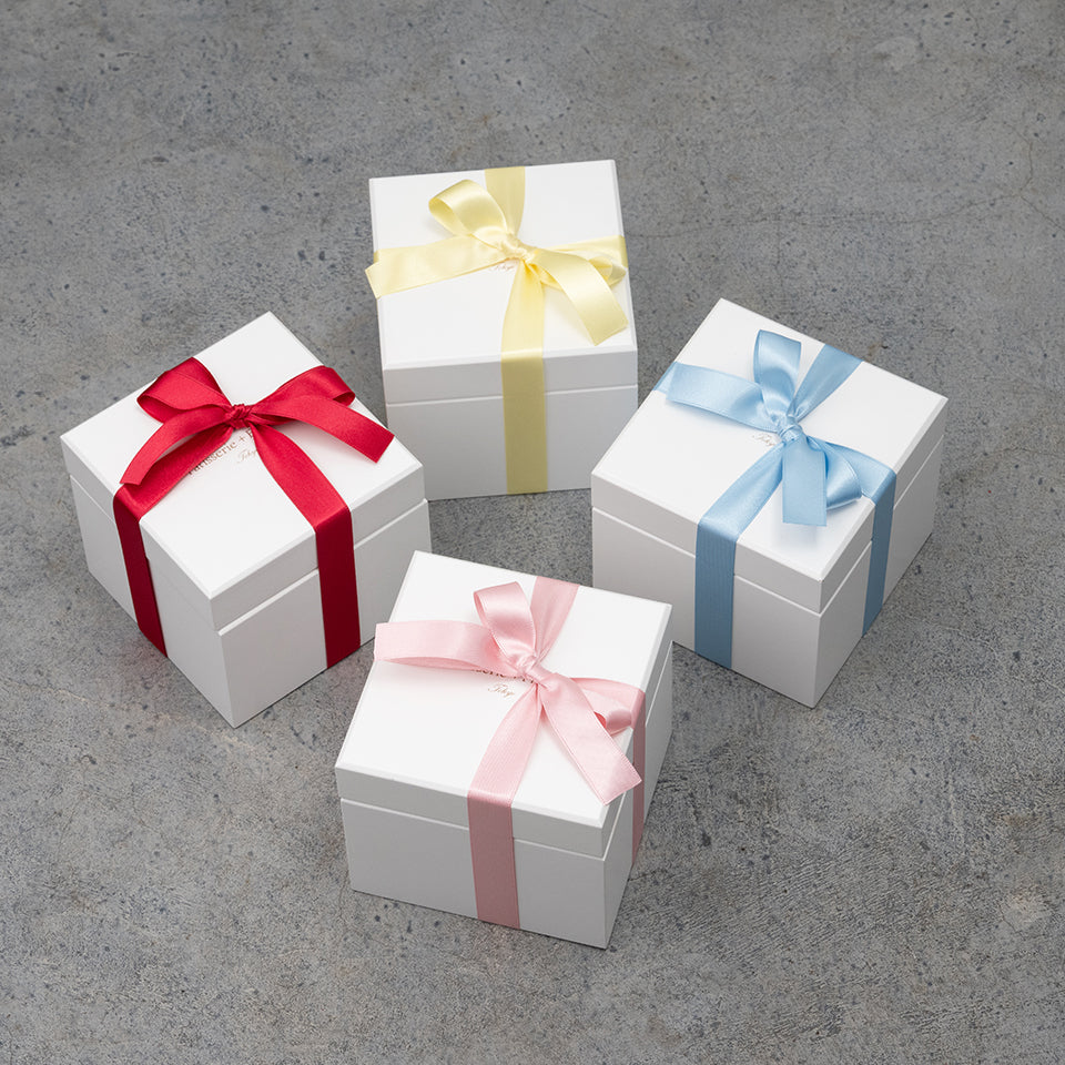 高級ホワイトオルゴールBOX お花イッパイ!プリザーブドフラワー プロポーズ用_リボン