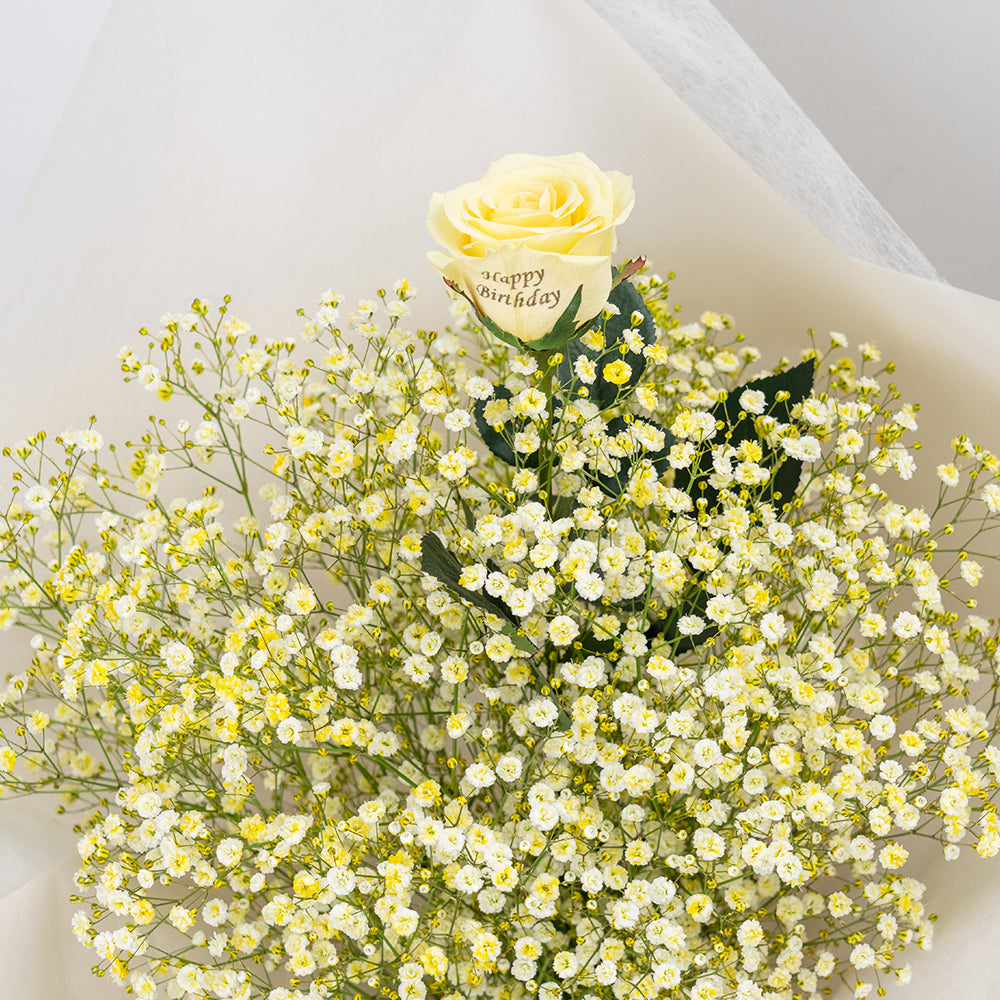 想いを伝える生花かすみ草花束 花びらメッセージ 選べるカラー_イエロー