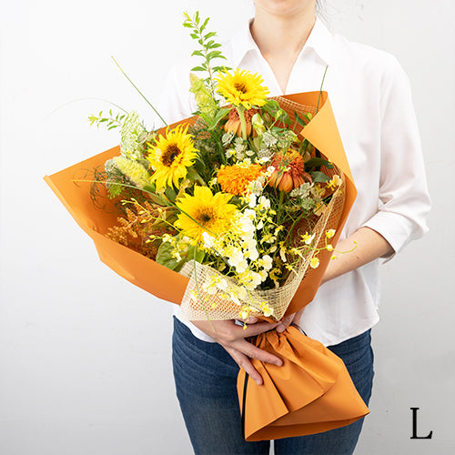 フローリストお任せ季節の花束　花びらメッセージ