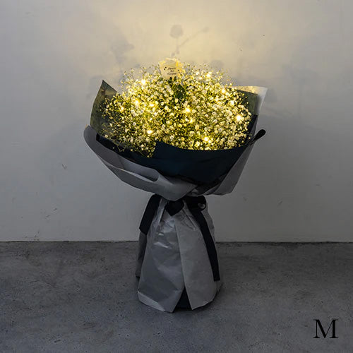 花びらメッセージ　"生花"かすみ草の花束　光る星屑アレンジ_M
